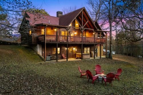 Eagle Mountain Villa | Cardinal Cabin - Cozy Coosawattee cabin with a fire pit