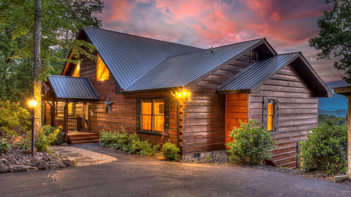 Morganton Cabin | Cardinal Ridge by Escape to Blue Ridge
