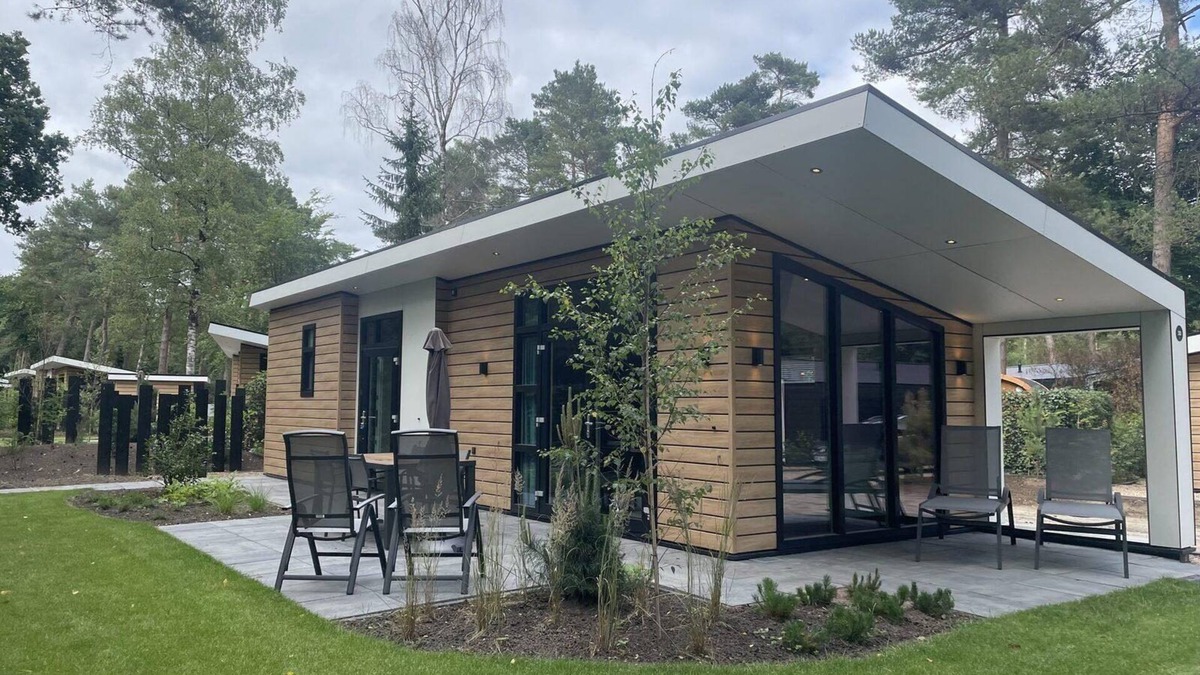 Wekerom House | Carefree enjoyment in a luxury lodge with Hottub and Sauna!