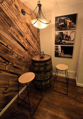 South Side Flats Apartment | Carey Way Quarters - The Speakeasy