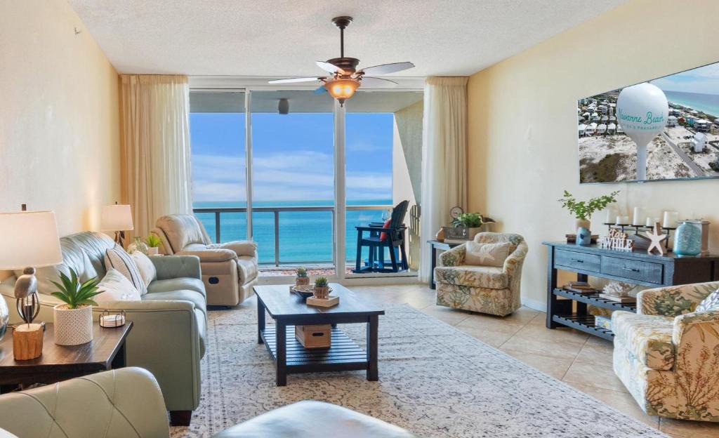 Navarre Beach House | Caribbean Resort 402 - Ocean Minded