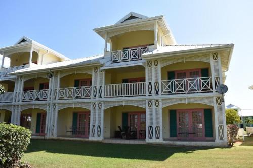Lowlands House | Caribbliss Suites