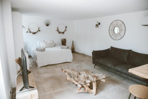 Saint-Laurent-d'Aigouze Apartment | Carignan - Gîtes Du Mas Des Jeux