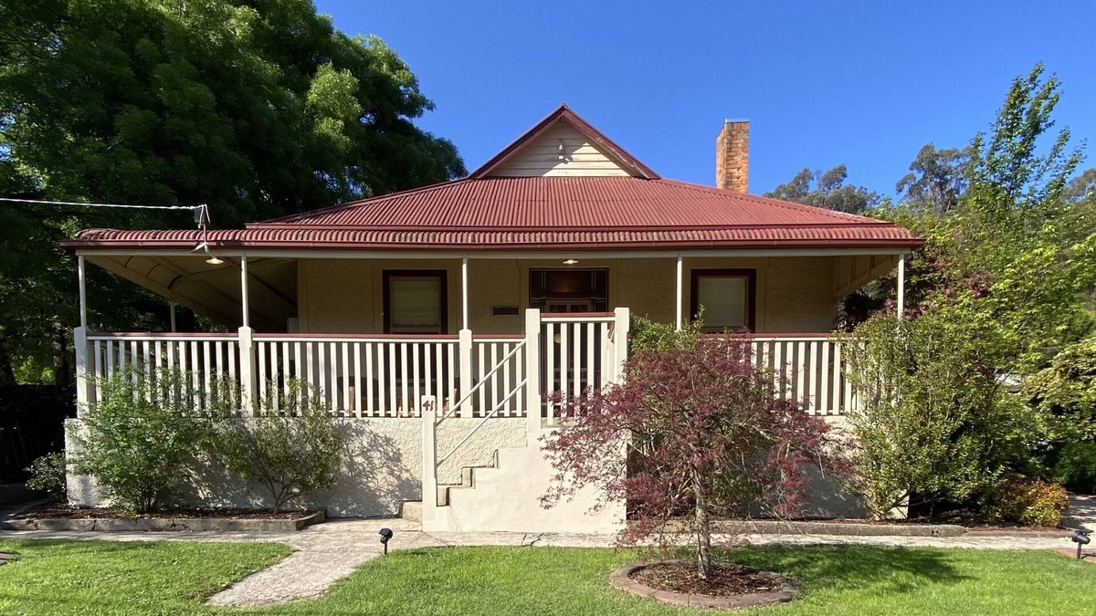 Myrtleford House | Carinya Cottage