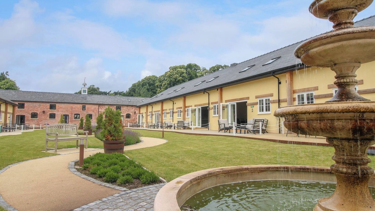 Felton Cottage | CARLISLE COTTAGE, pet friendly, luxury holiday cottage in West Felton