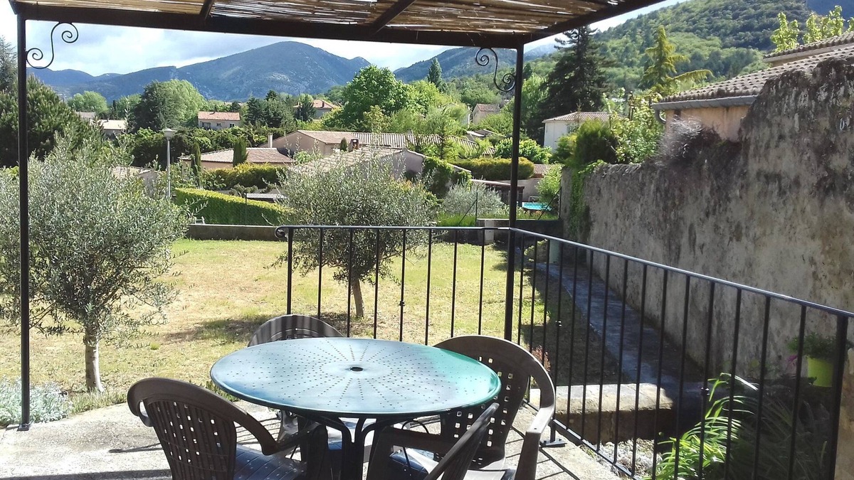 Malaucene House | "Carlota "Semi-troglodyte house 200m from all amenities