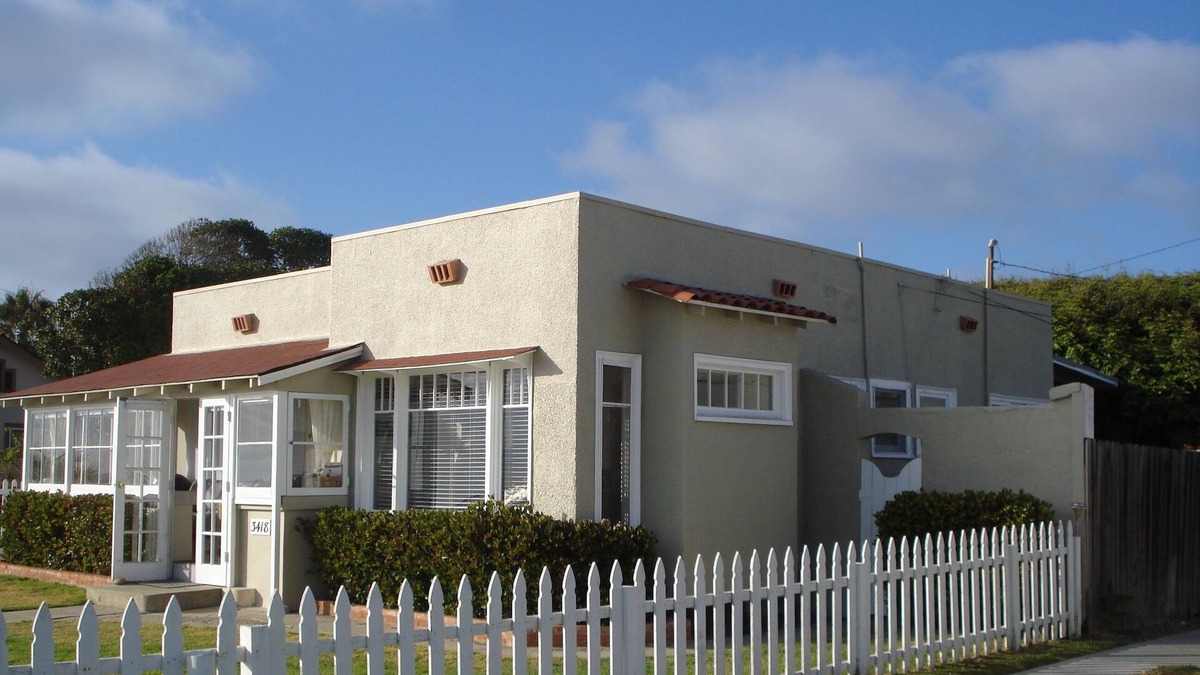 Carlsbad House | Carlsbad Boulevard Adjacent to State Beach