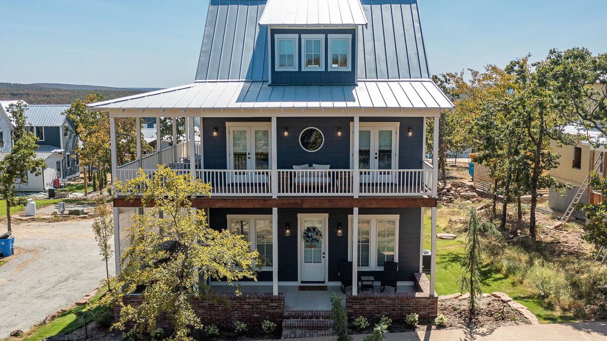 Carlton Landing House | Carlton Landing-Charlotte's Nook