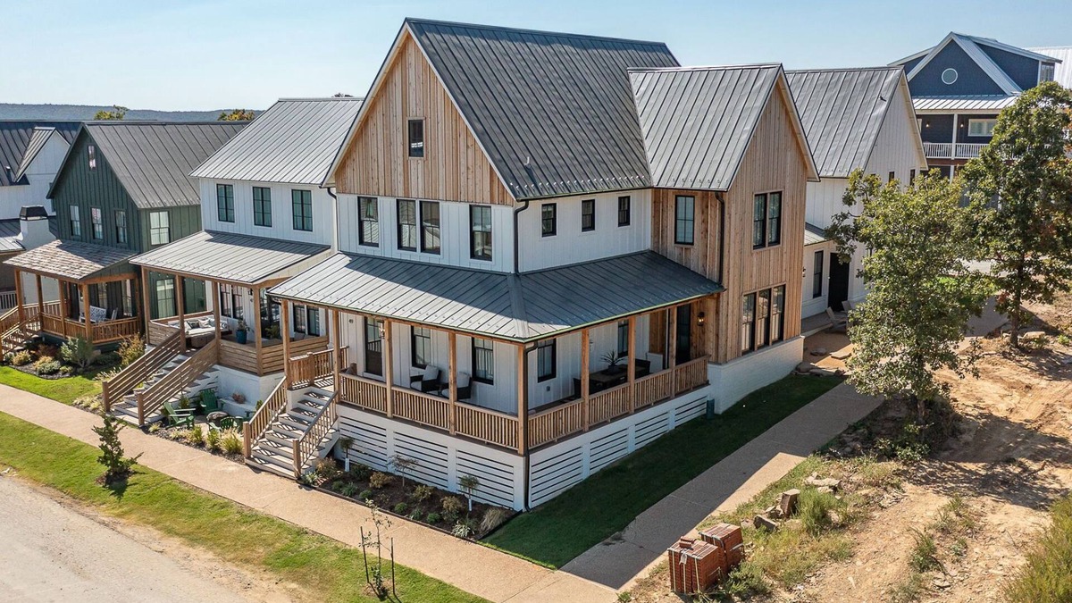Carlton Landing House | Carlton Landing-Raising Oklahoma