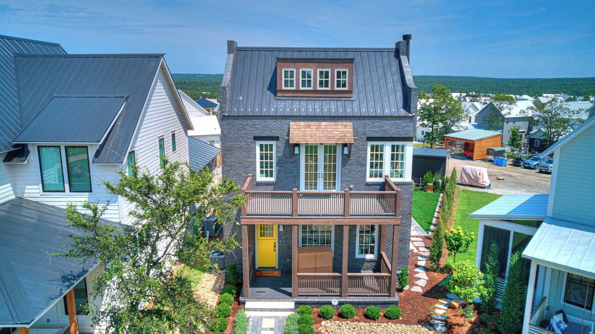 Eufaula House | Carlton Landing-Pella House