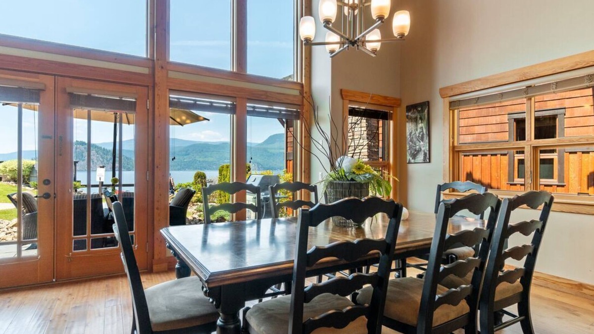 Blind Bay House | Carmel Beach Private Lodges - Unit #4. Lakefront 4 bedroom unit.