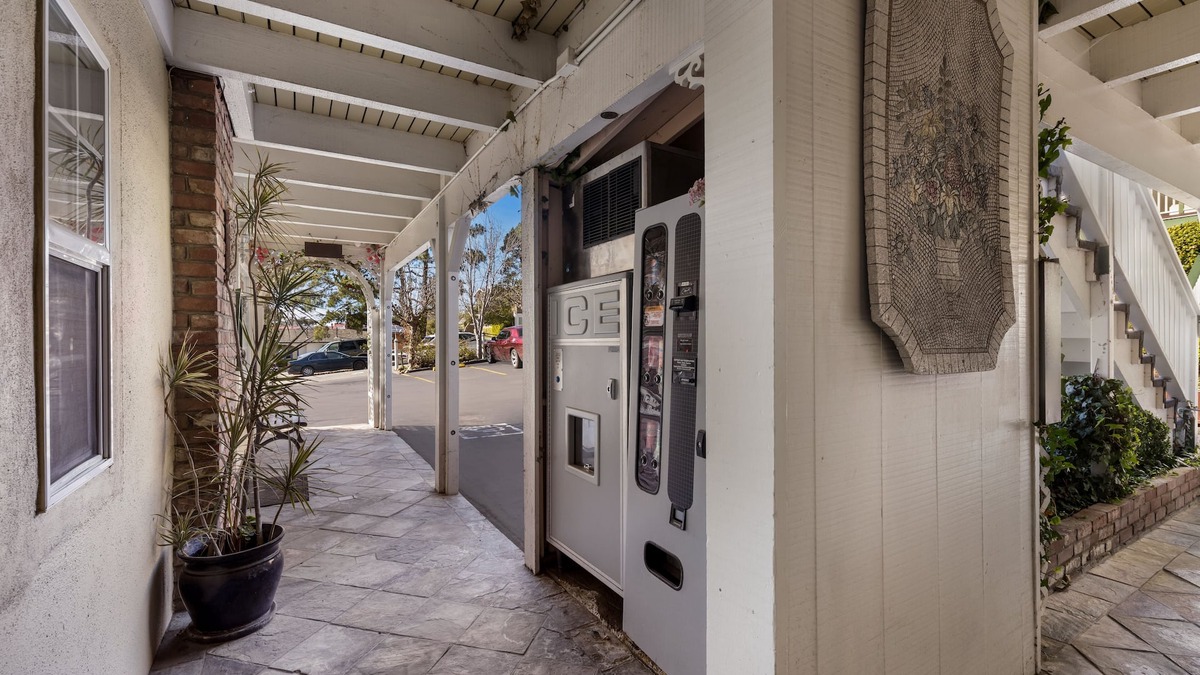 Northwest Carmel Hotel | Carmel Inn And Suites