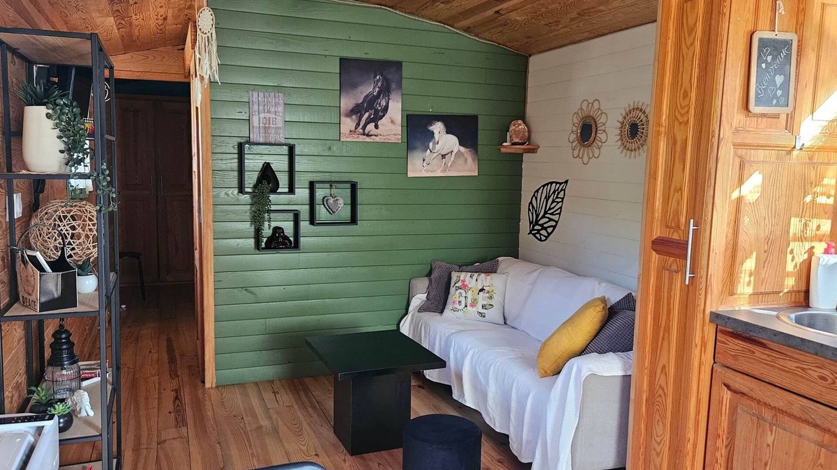 Baron Ski Chalet | CARMEN caravan with SPA