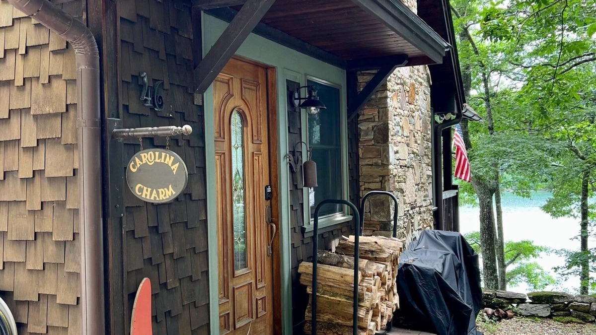 Cullowhee House | Carolina Charm is a modern home with cabin flare on Lake Glenville with own dock