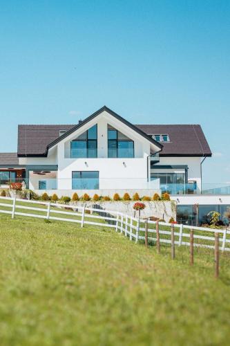 Tisina Apartment | Carolina Luxury Stay