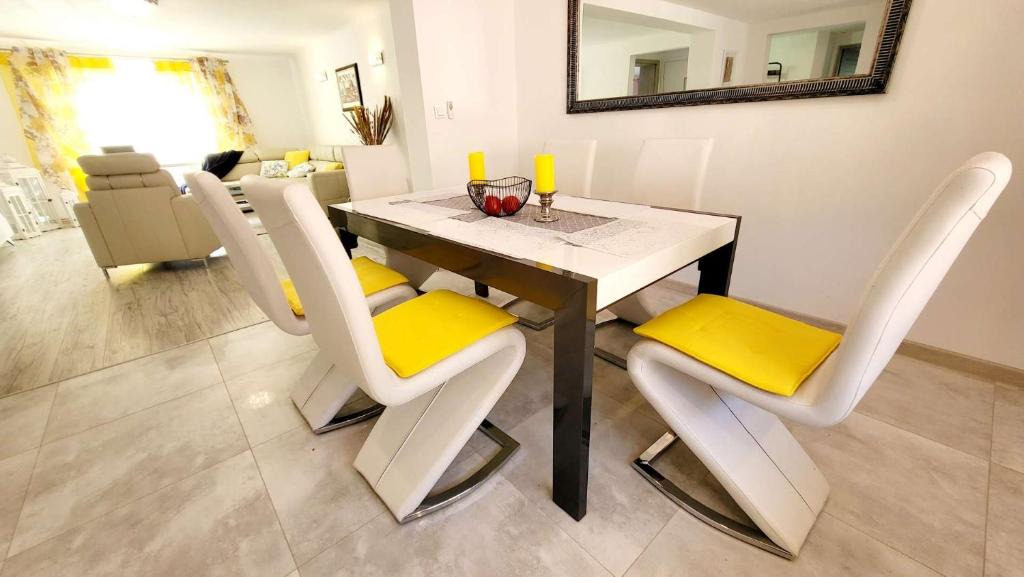 West Pomeranian Voivodeship Apartment | Carpe Diem Lakeside Apartments