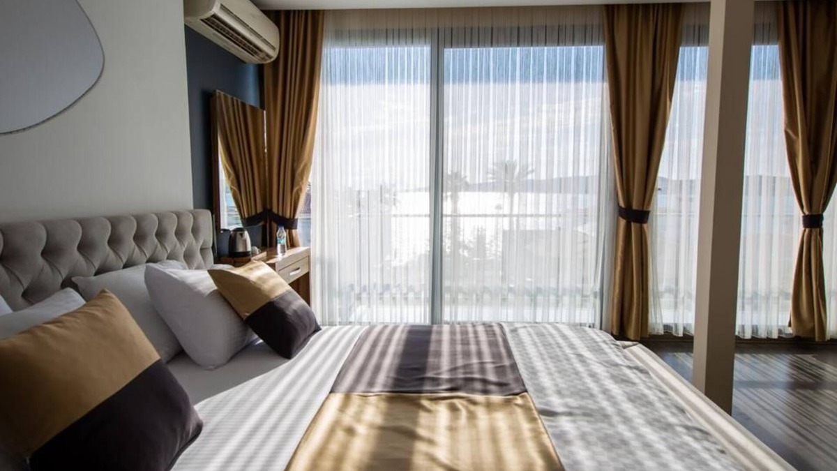Ayvalik City Center Hotel | Carpe Diem