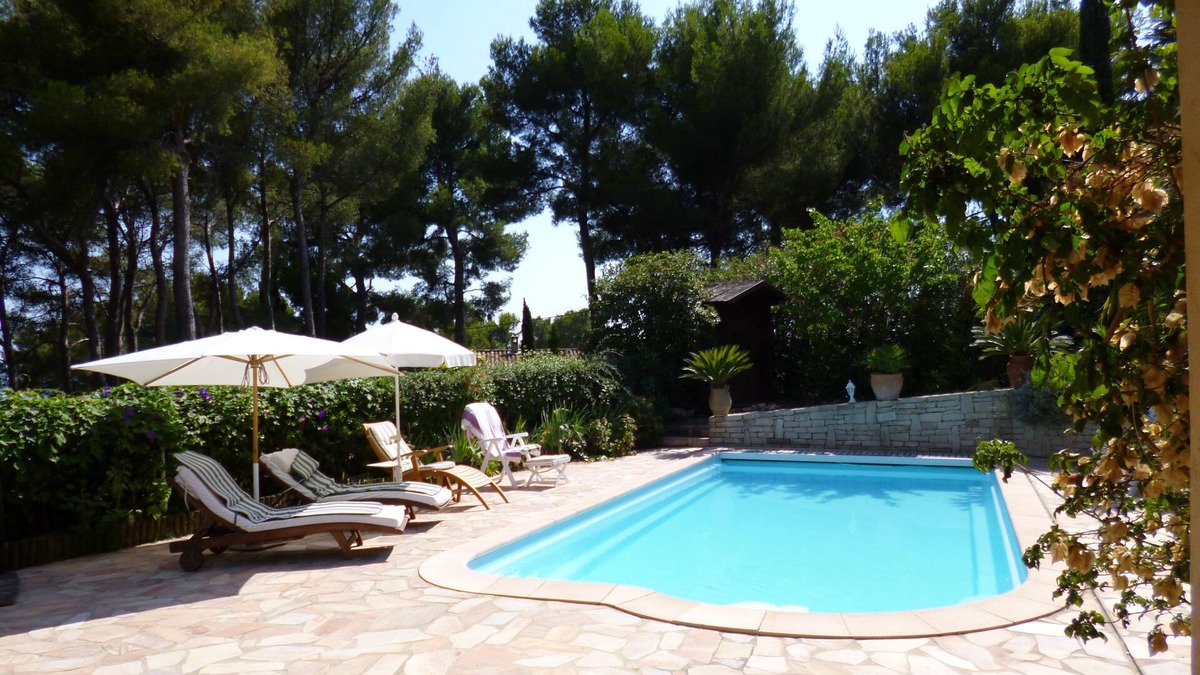 Carqueiranne Apartment | CARQUEIRANNE APARTMENT WITH POOL 2MN BEACH