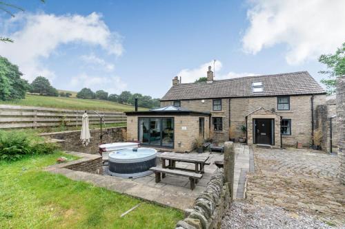 Padfield House | Carr House Farm