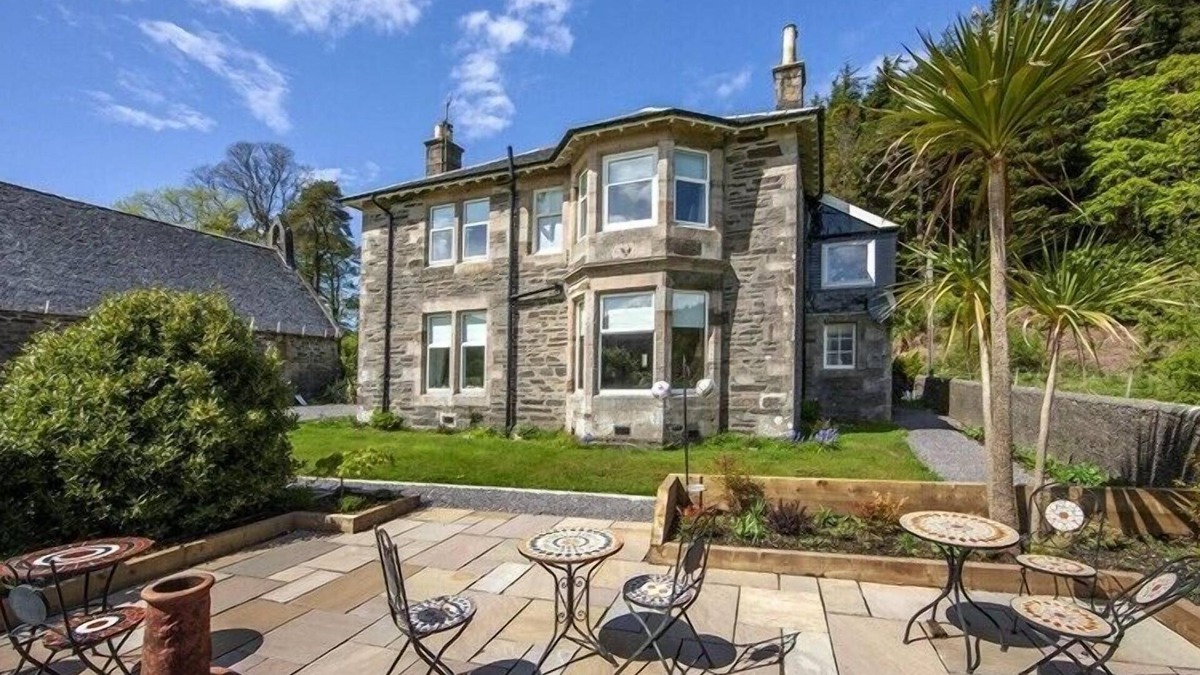 Gigha House | Carradales Luxury Guest House