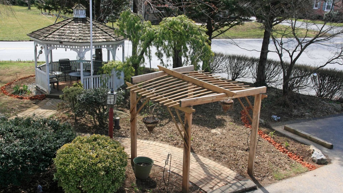 Gordonville Bed & Breakfast | Carriage Corner Bed & Breakfast
