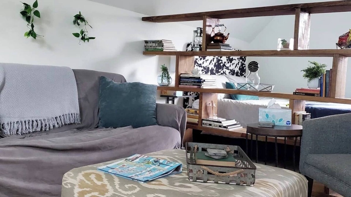 Italian Village Apartment | Carriage House | High St .2 mi | K9s Welcome