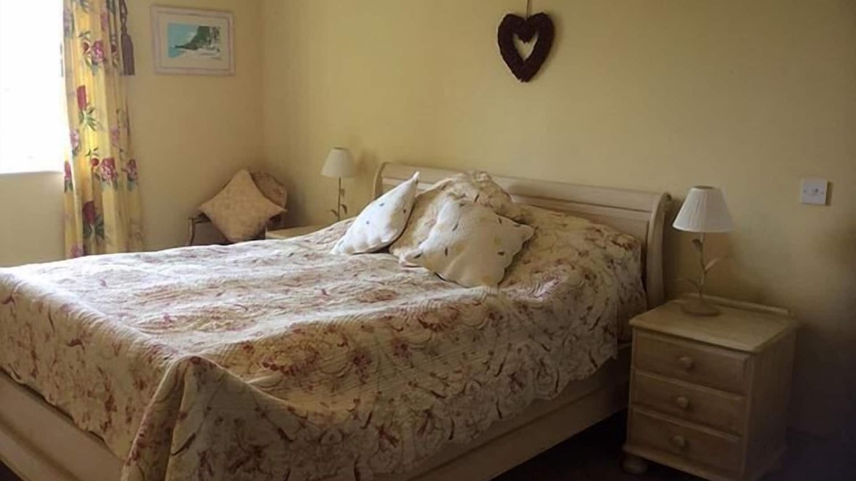 Manton House | Carrot Cottage at Broccoli Bottom