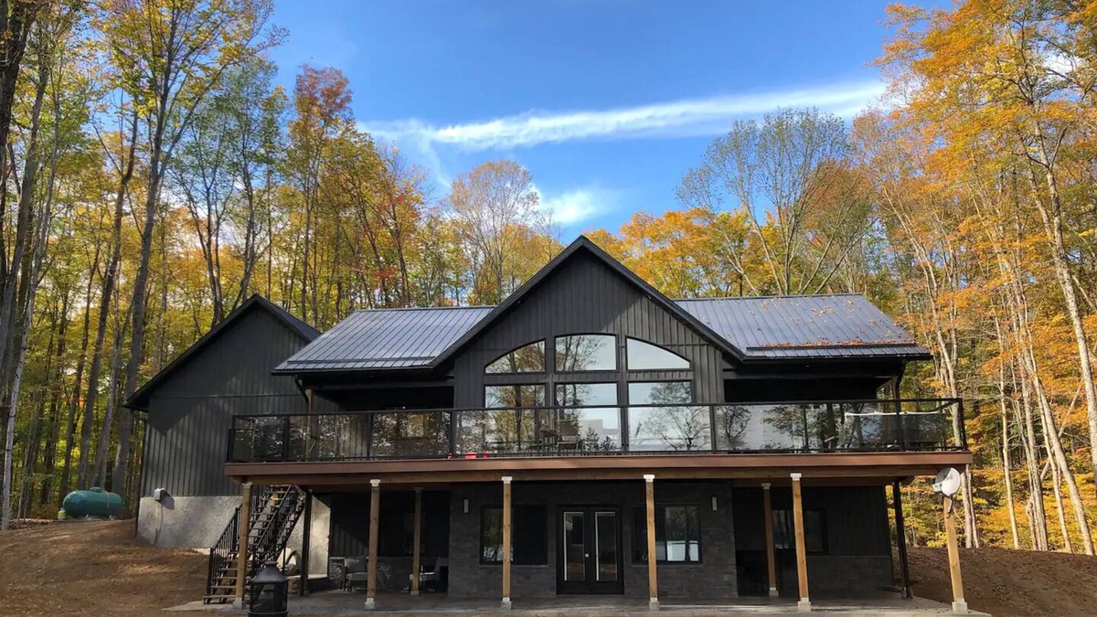 Marmora and Lake House | Carson’s Cottage - Explore 5 Acres with Waterfront