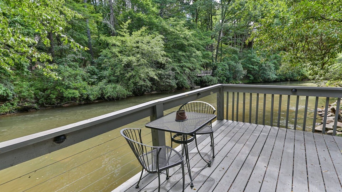Rivers Edge Cabin | Cartecay Canoe House