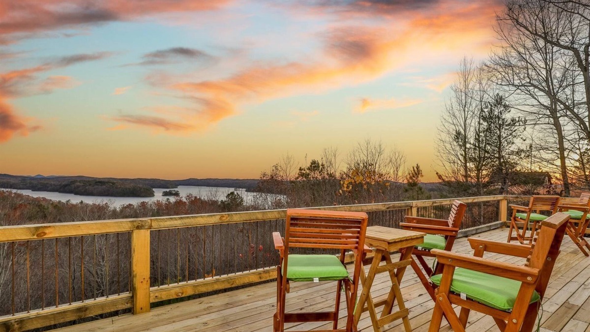 Ellijay Cabin | Carter`s Lake Overlook