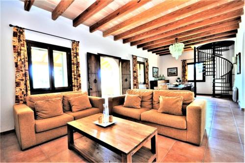 Son Gual Villa | CAS BORRASSOS- Finca con piscina privada y Vistas Despejadas