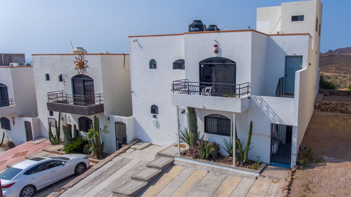 San Carlos House | Casa 12-1 - Pet Friendly, Amazing view, and Newly Renovated