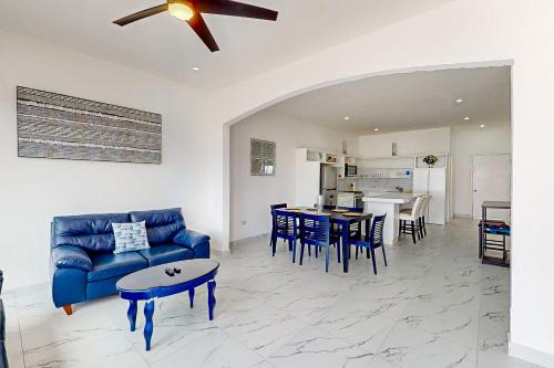 La Paloma House | Casa 12 - Playa Arcangel