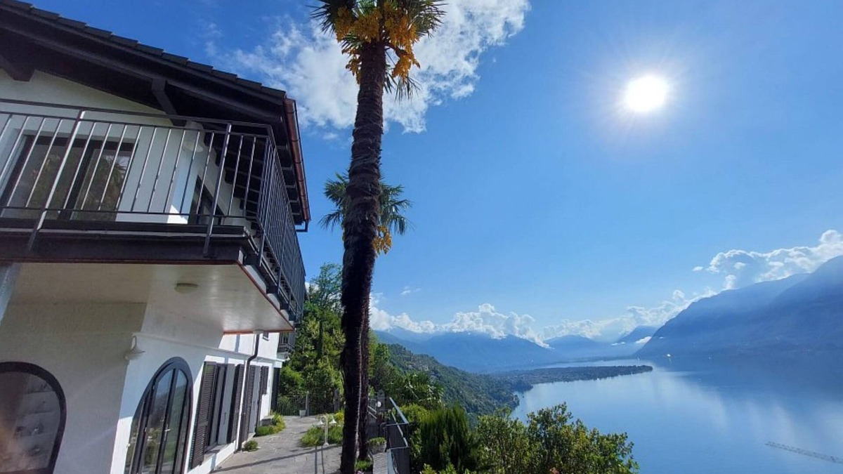 Ronco sopra Ascona House | Casa ai Monti: Spacious Detached Holiday Home with Exceptional Mountain and Lake