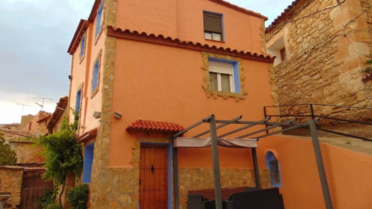 Alacon Cottage | Casa Albana for 8 people