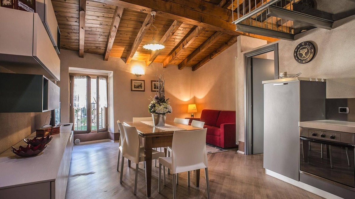 Adrara San Martino Apartment | casa alessandra Apartment between mountains and lakes