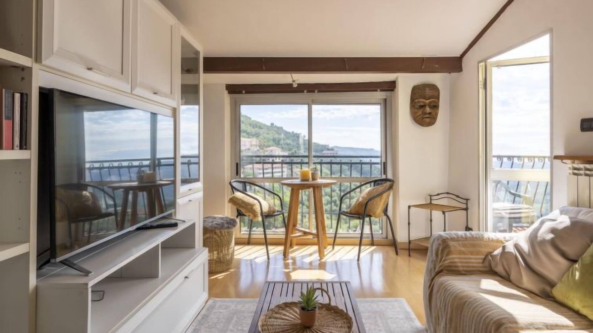Pietrabruna House | Casa Alfonso by Interhome