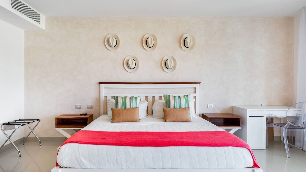 Puerto Juarez Condo | Casa Almajuma 415 S (2-Bedroom Condo) with Pool - Handicap accessible by RedAwning