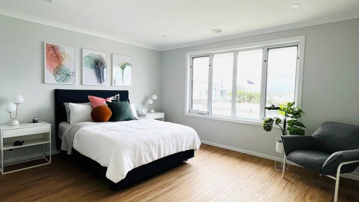 Indented Head House | Casa Amalfi BRAND NEW Modern 5 bedroom beach house