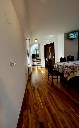 Vulcan Apartment | Casa Andreuță