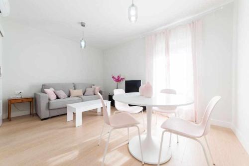 San Juan Apartment | Casa Angeline Rosa 2 By KubiK