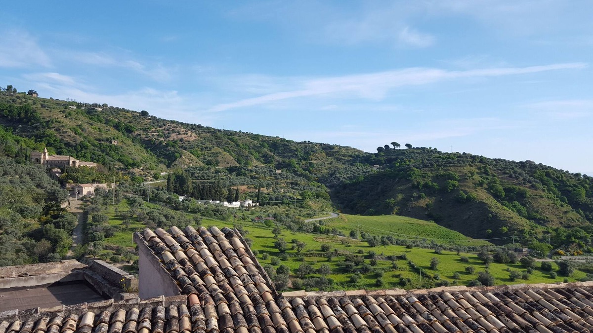 Badolato House | Casa Annunziata Badolato, Borgo, Mare and Olive Harvest
