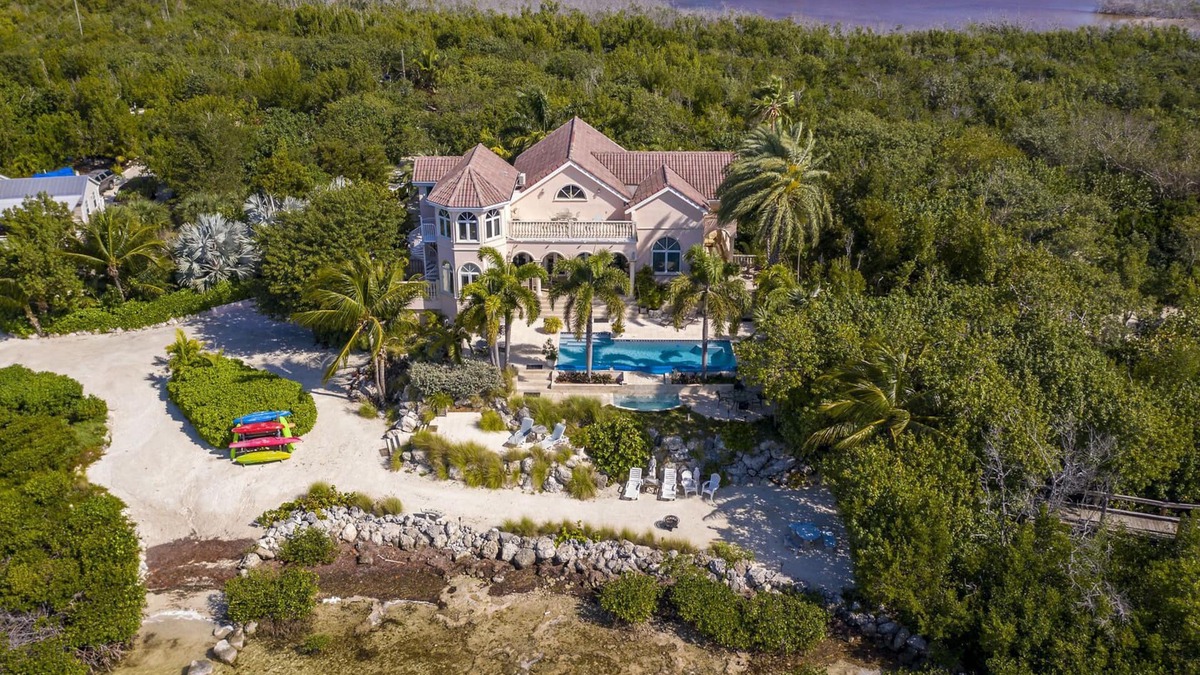Cudjoe Key House | CASA AQUA - 16 Acre Open Water Spanish Style Casual Elegance