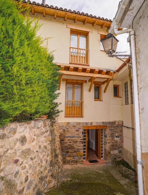 Arnedillo House | Casa Arnedillo by Apartamentos Arnedillo