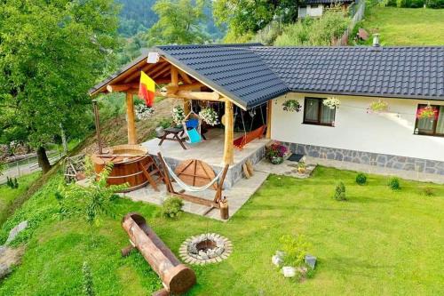 Borca House | Casa Axa