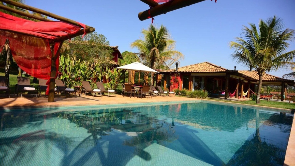 Itai House | Casa bali avaré, Maravilhosa Casa em Condomínio na Beira da Represa de Avaré