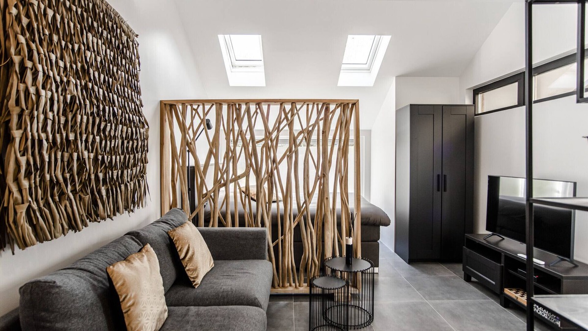 Zandvoort Apartment | Casa Beach with free private parking and garden