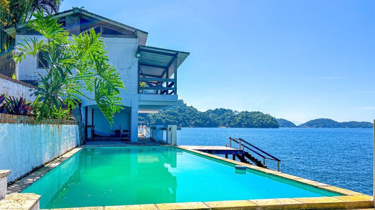 Mangaratiba House | Casa beira-mar com piscina na Ilha de Itacuruçá/RJ