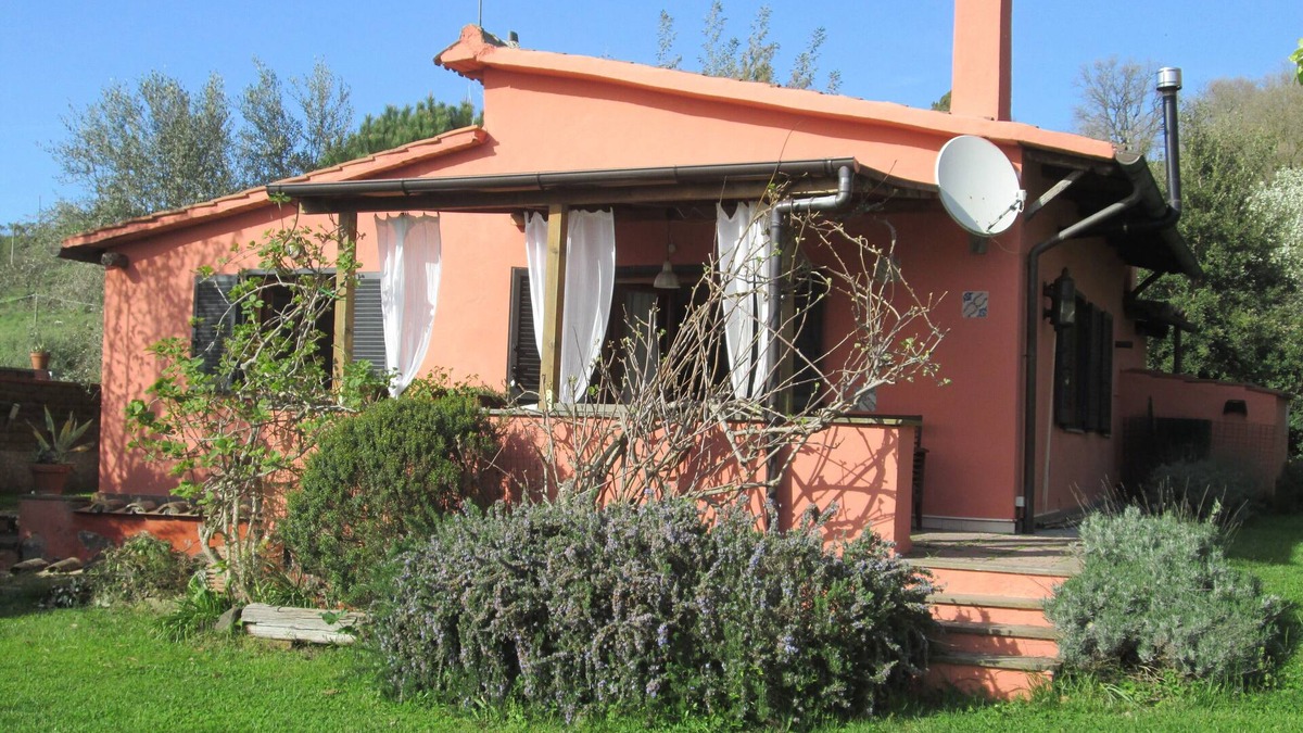 Lake Bracciano House | Casa Bella Vista Trevignano Romano Lake Bracciano view country cottage