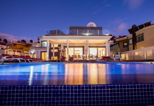 San Eugenio Villa | Casa Bella Vista